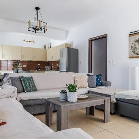 Dream House Apartment